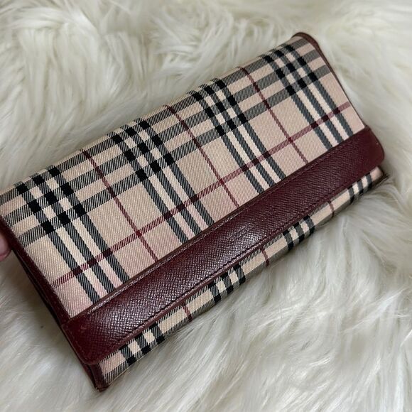 💯Authentic Burberry Bifold Long Wallet 🍀 - Picture 1 of 15